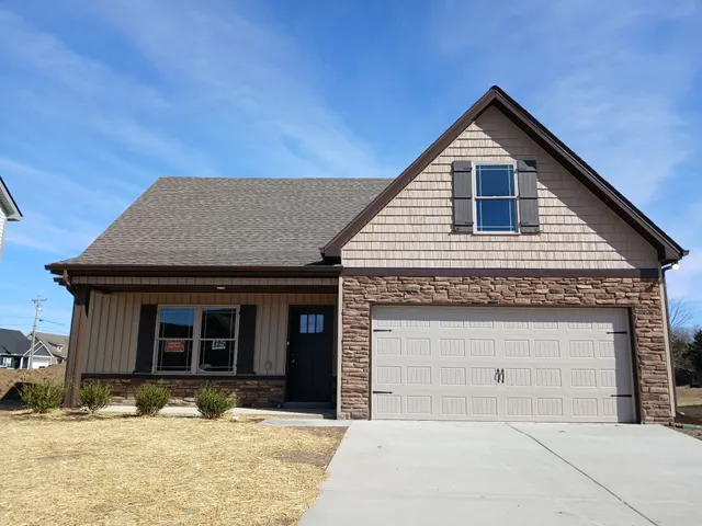 $377,900 | 2921 Vly Farms Drive, Christiana, TN 37037