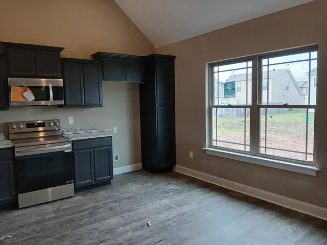 $377,900 | 2921 Vly Farms Drive, Christiana, TN 37037