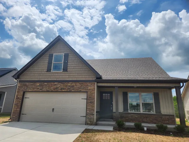 $377,900 | 2921 Vly Farms Drive, Christiana, TN 37037