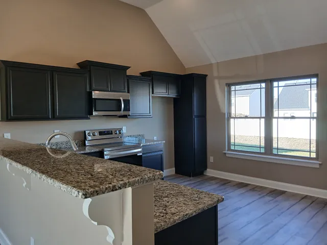 $377,900 | 2921 Vly Farms Drive, Christiana, TN 37037