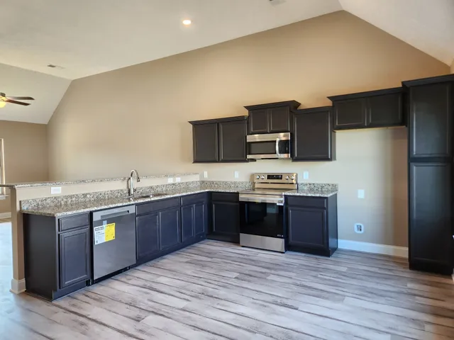 $377,900 | 2921 Vly Farms Drive, Christiana, TN 37037