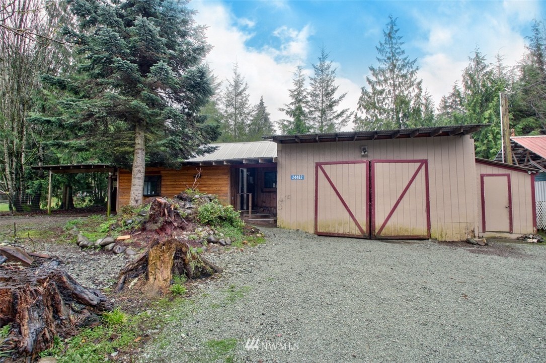 24482 Hathaway Road Sedro-Woolley, WA 98284 - Photo 1 of 25 Gallery Image 1
