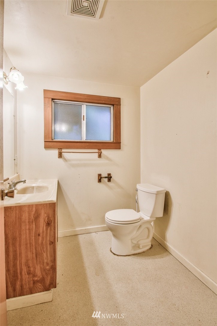24482 Hathaway Road Sedro-Woolley, WA 98284 - Photo 11 of 25 Gallery Image 11