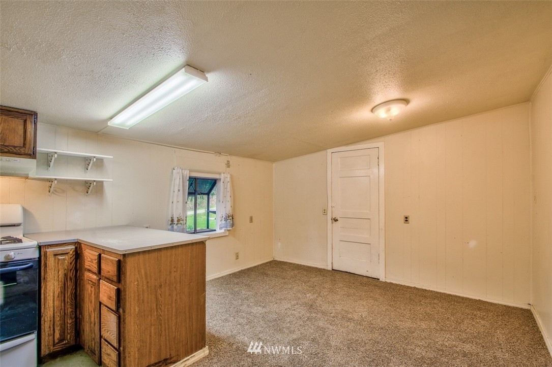 24482 Hathaway Road Sedro-Woolley, WA 98284 - Photo 5 of 25 Gallery Image 5