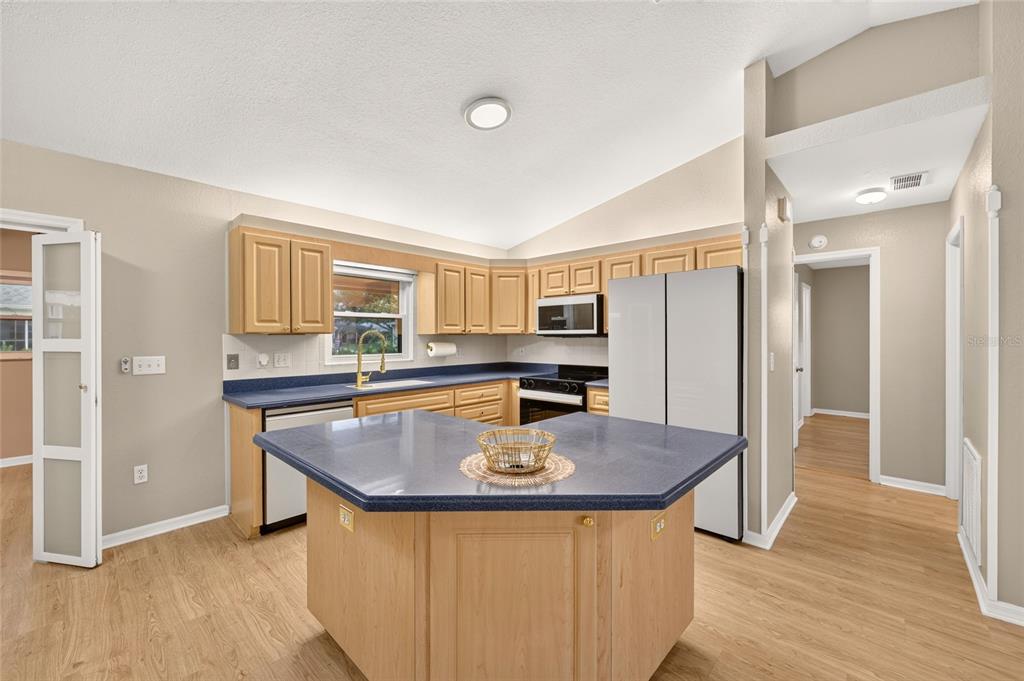 11661 Southwest 137th Loop Dunnellon, FL 34432 - Photo 14 of 79 Gallery Image 14