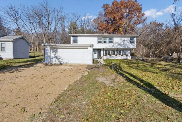 $350,000 | 4936 North River Road, Janesville, WI 53545