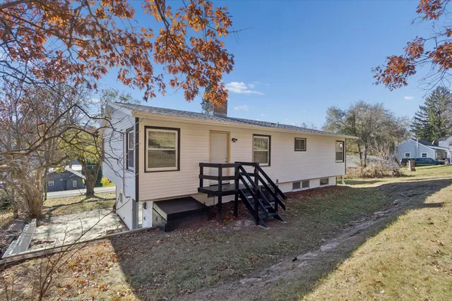 $350,000 | 4936 North River Road, Janesville, WI 53545