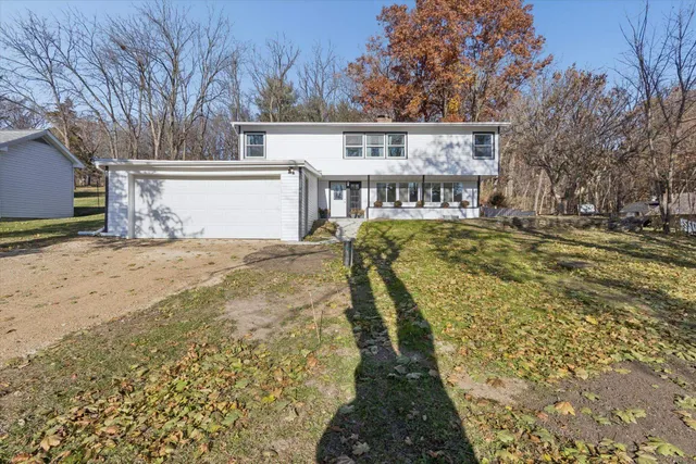 $350,000 | 4936 North River Road, Janesville, WI 53545