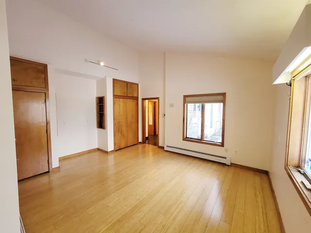 $3,200 | 46 Long Hill Road, Unit RIGHT, Groton, MA 01450