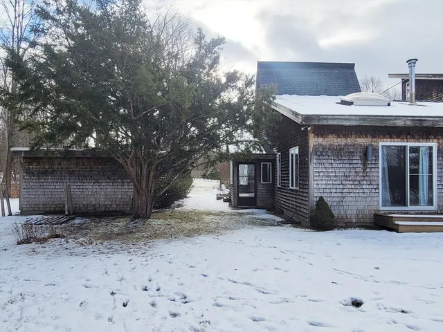 $3,200 | 46 Long Hill Road, Unit RIGHT, Groton, MA 01450