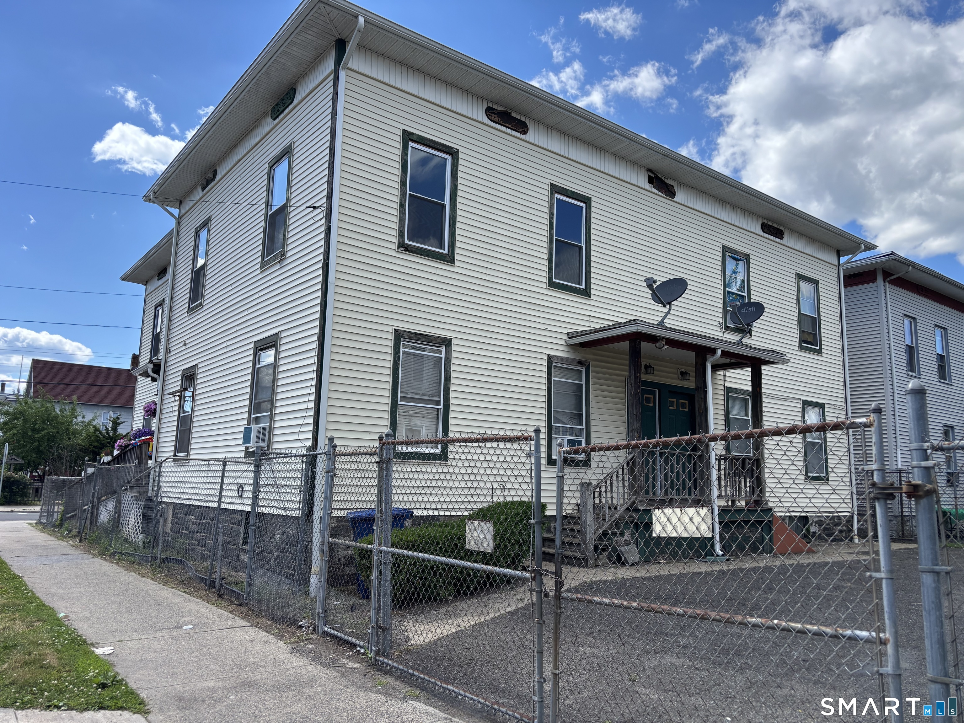 236 Brooks Street, Unit 236 Bridgeport, CT 06608 - Photo 15 of 16