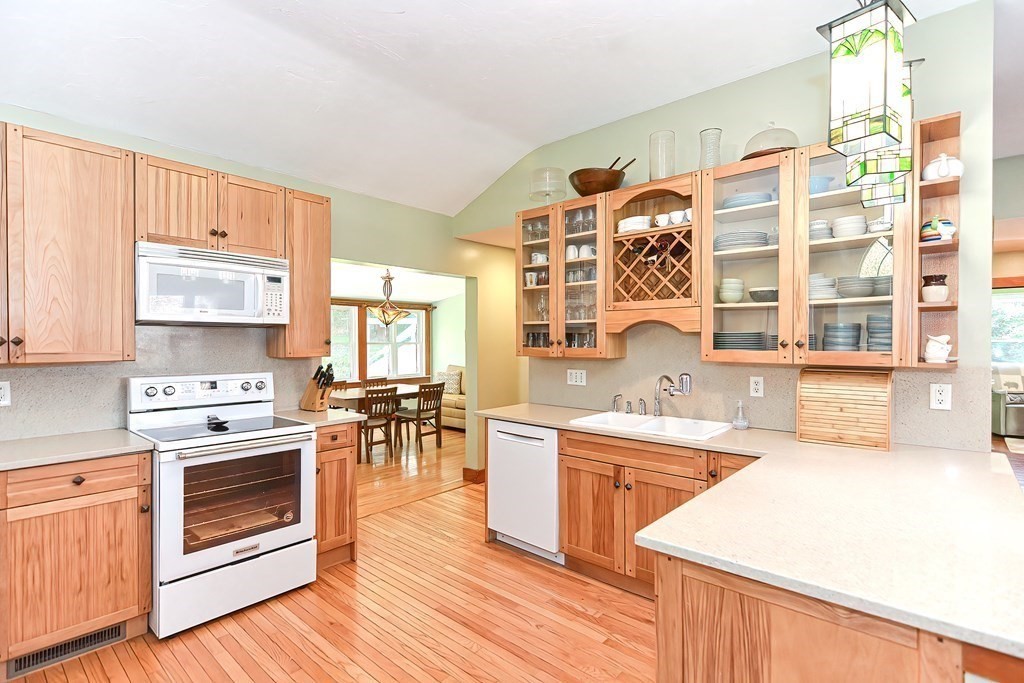9 Old Mill Road Maynard, MA 01754 - Photo 10 of 42 Gallery Image 10