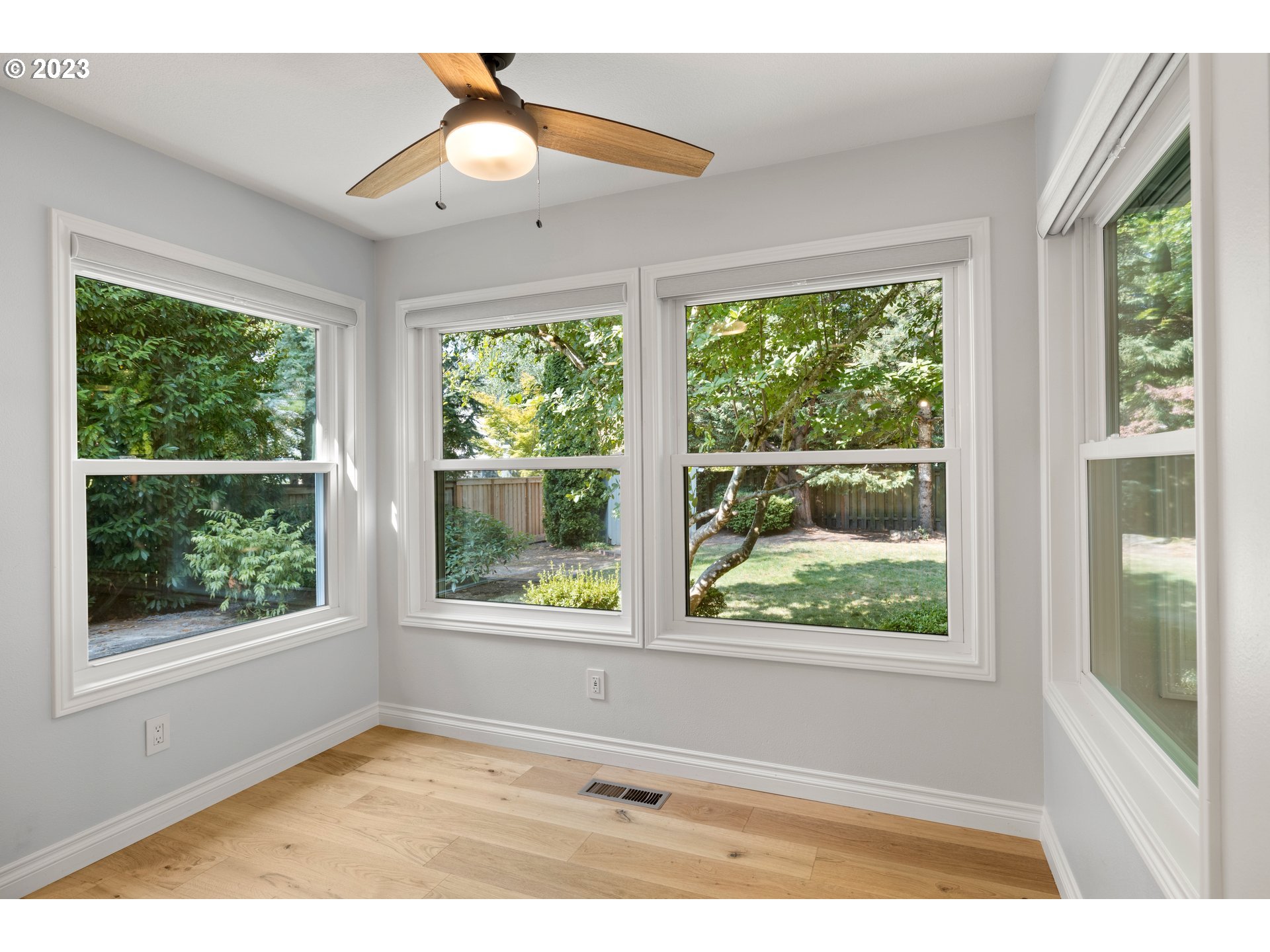 13104 Rogers Road Lake Oswego, OR 97035 - Photo 17 of 47 Gallery Image 17