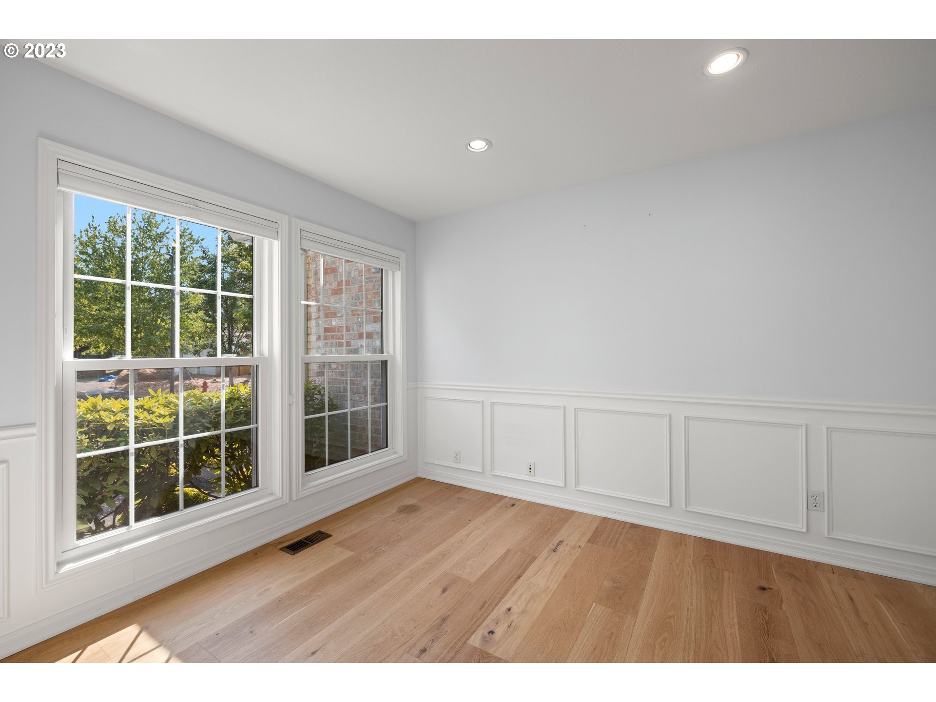 13104 Rogers Road Lake Oswego, OR 97035 - Photo 22 of 47 Gallery Image 22