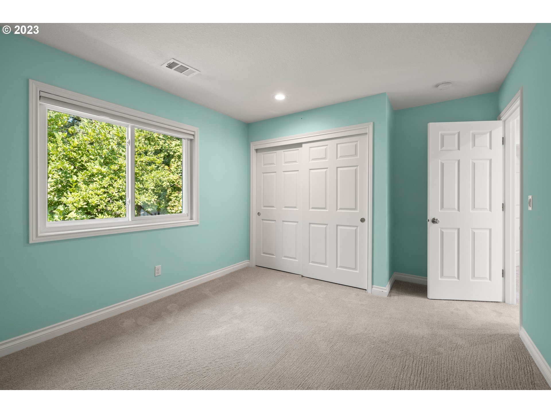 13104 Rogers Road Lake Oswego, OR 97035 - Photo 31 of 47 Gallery Image 31