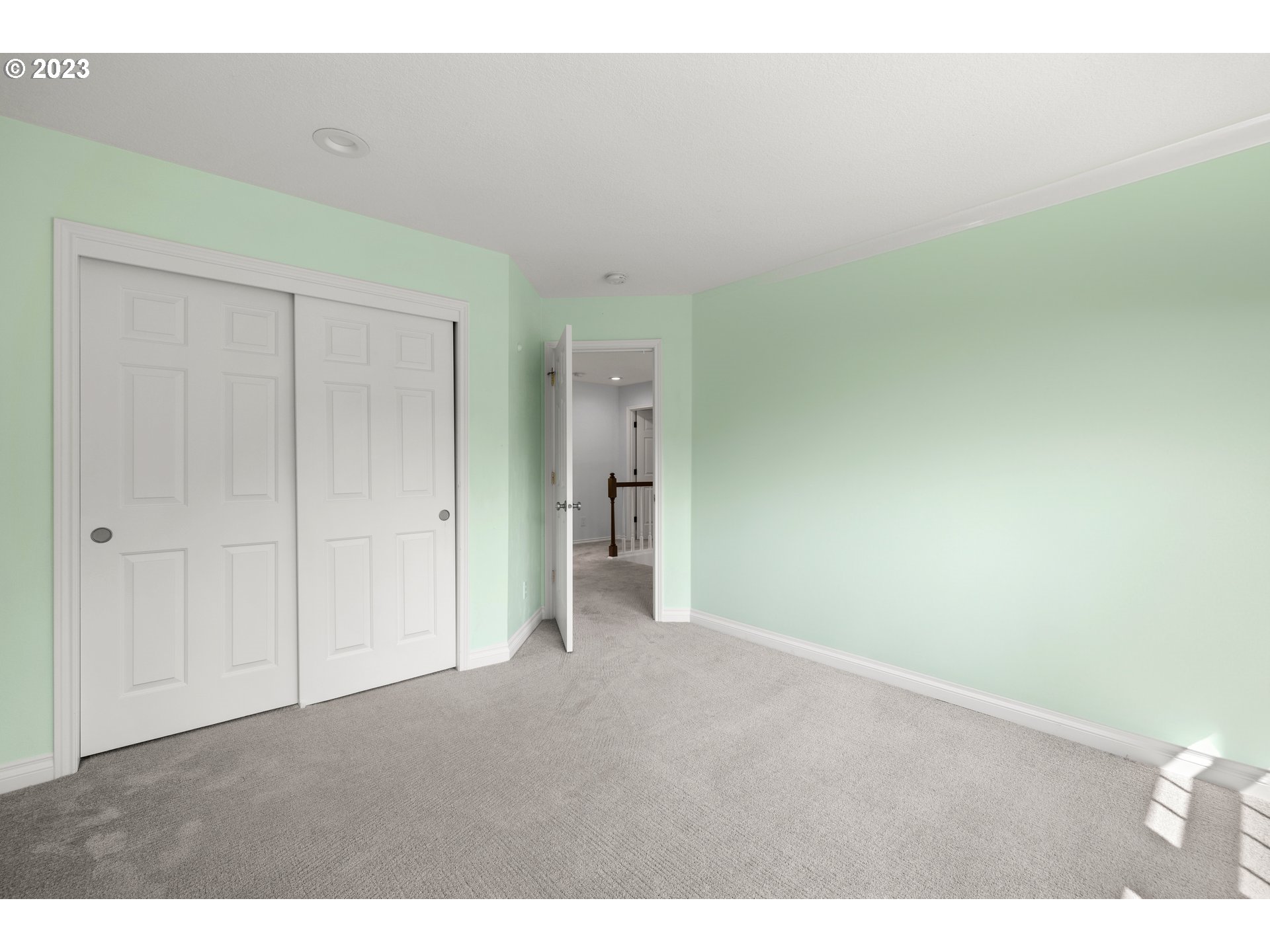 13104 Rogers Road Lake Oswego, OR 97035 - Photo 33 of 47 Gallery Image 33