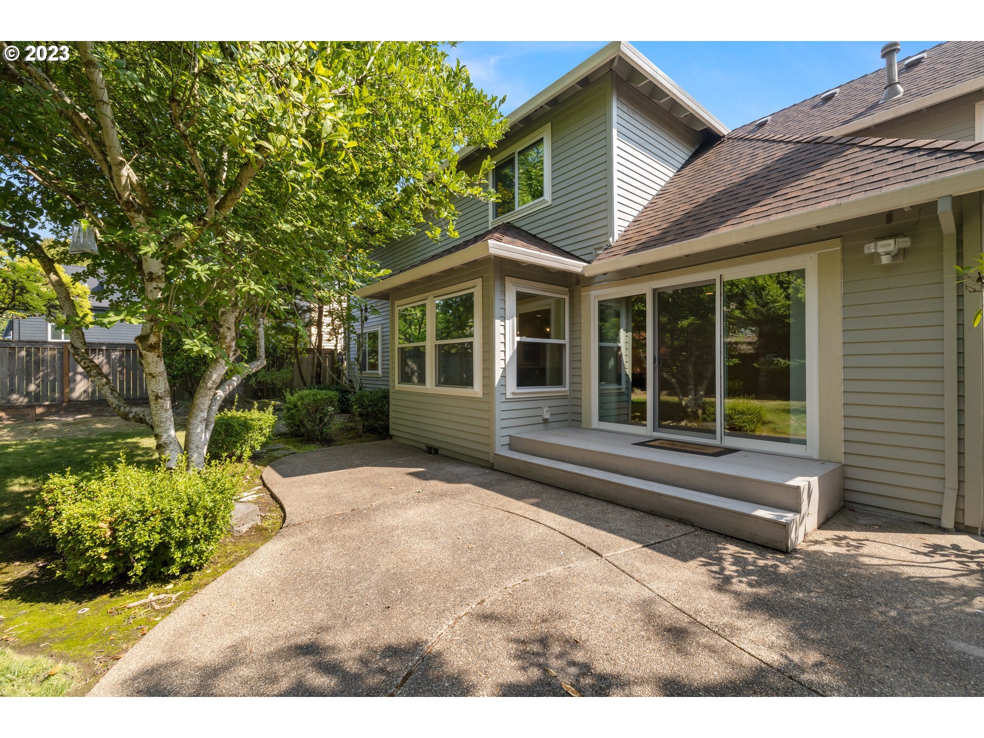 13104 Rogers Road Lake Oswego, OR 97035 - Photo 38 of 47 Gallery Image 38