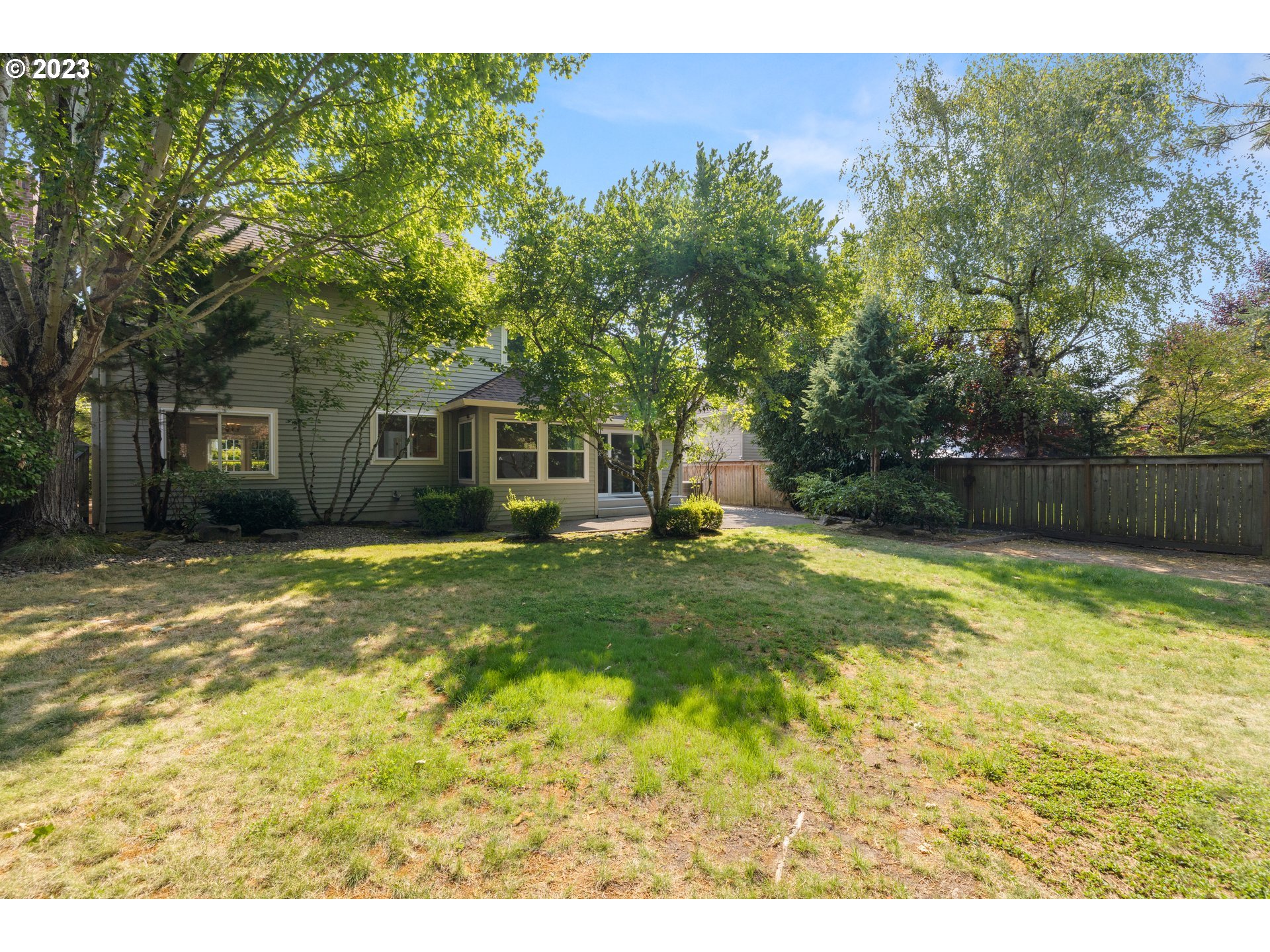 13104 Rogers Road Lake Oswego, OR 97035 - Photo 41 of 47 Gallery Image 41