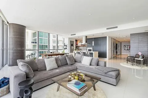 $2,300,000 | 1100 Biscayne Boulevard, Unit 1501, Miami, FL 33132