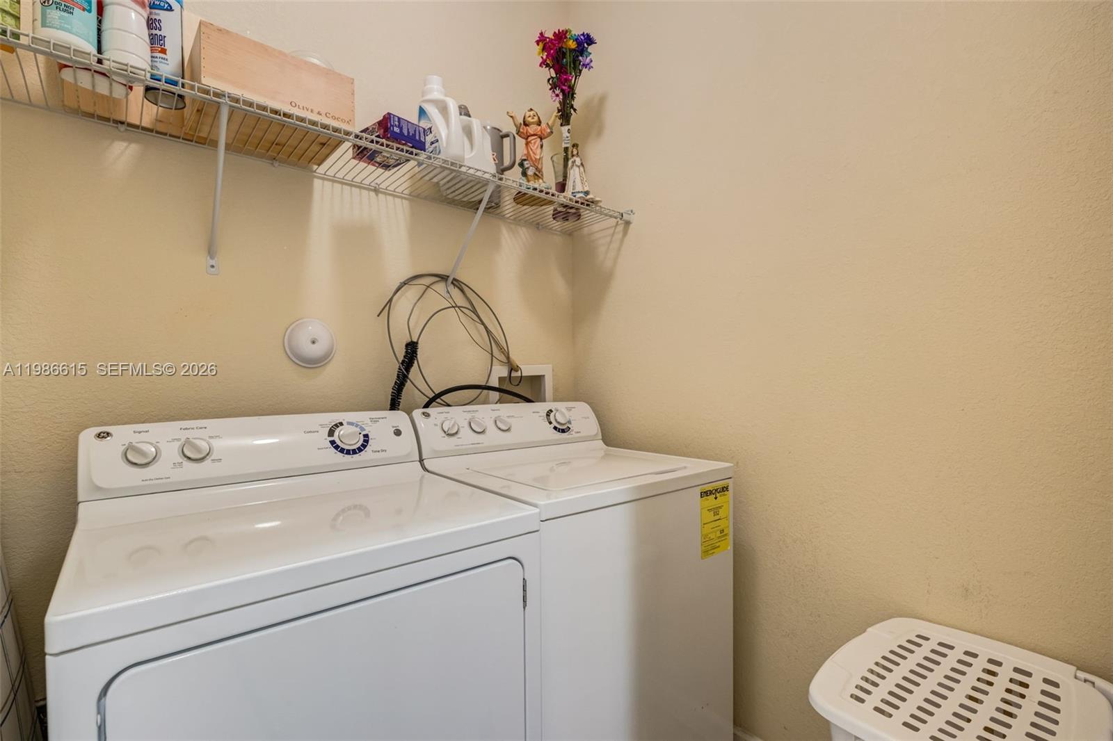 4233 Southwest 164th Court Miami, FL 33185 - Photo 26 of 33