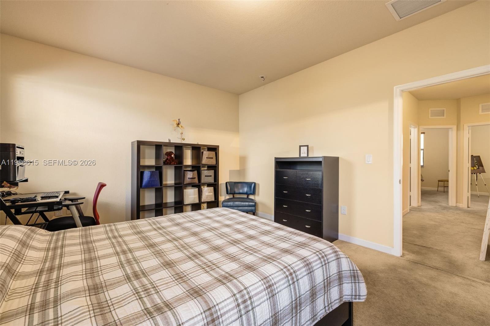 4233 Southwest 164th Court Miami, FL 33185 - Photo 28 of 33