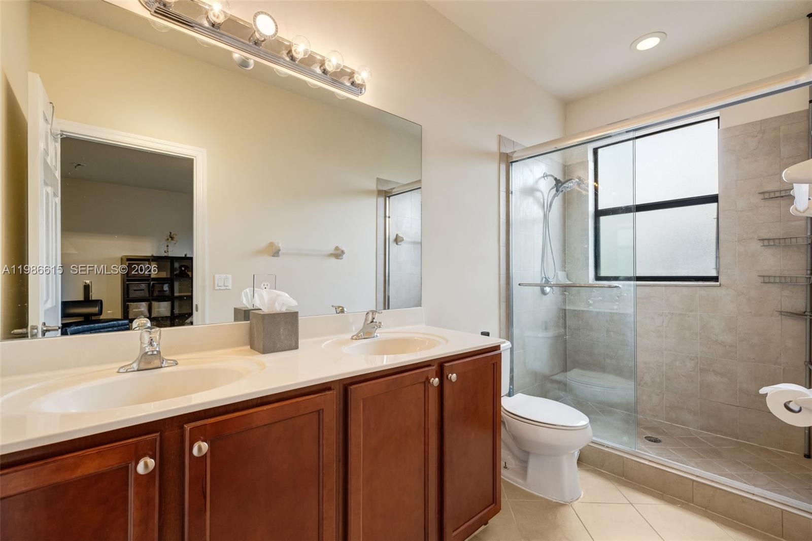 4233 Southwest 164th Court Miami, FL 33185 - Photo 32 of 33 Primary Bathroom