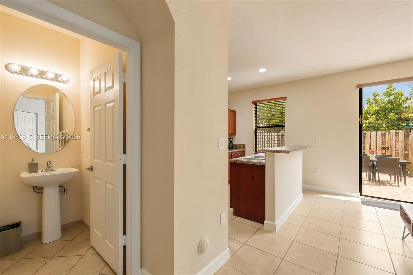 4233 Southwest 164th Court Miami, FL 33185 - Photo 6 of 33