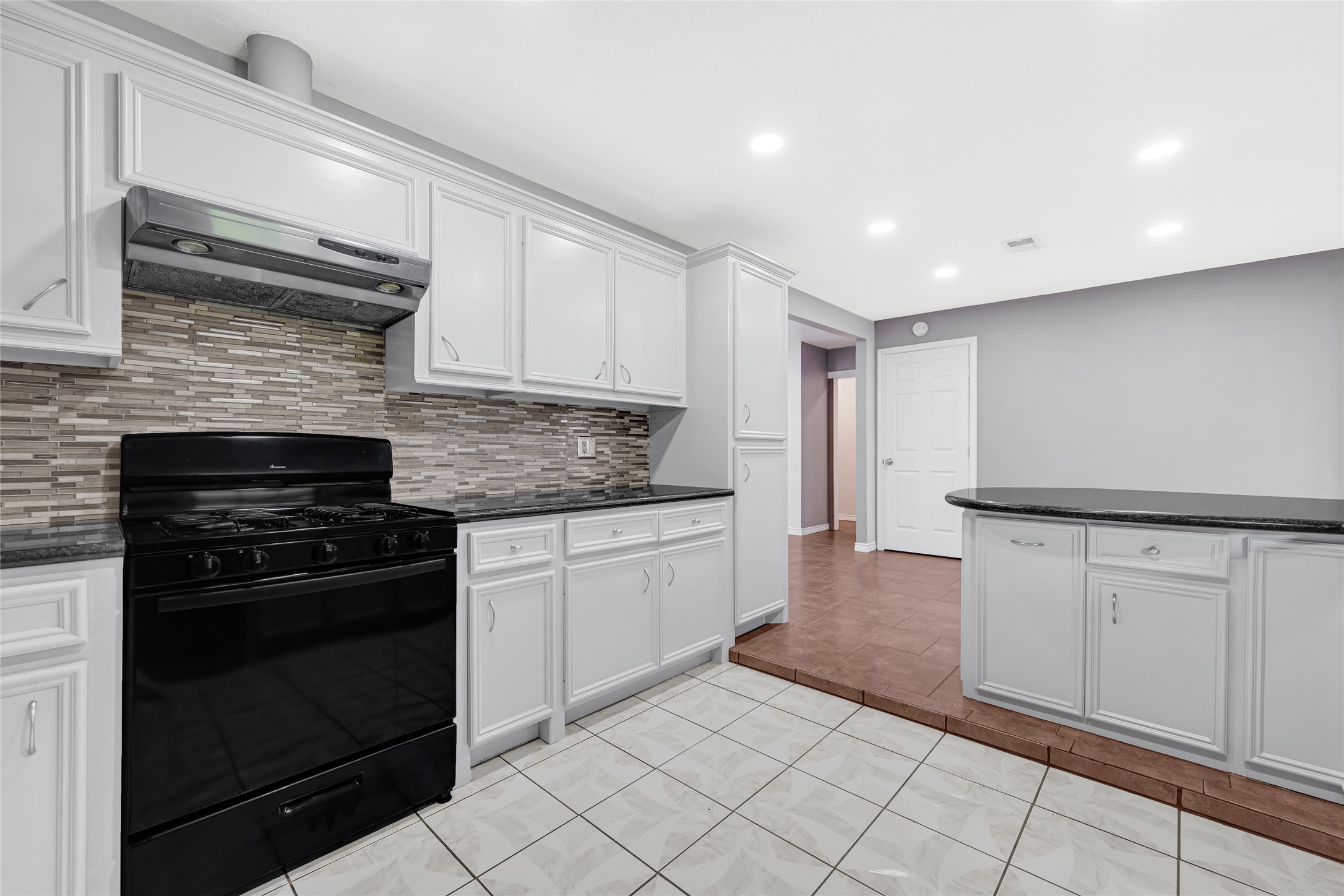 710 Woodhue Street Channelview, TX 77530 - Photo 10 of 26