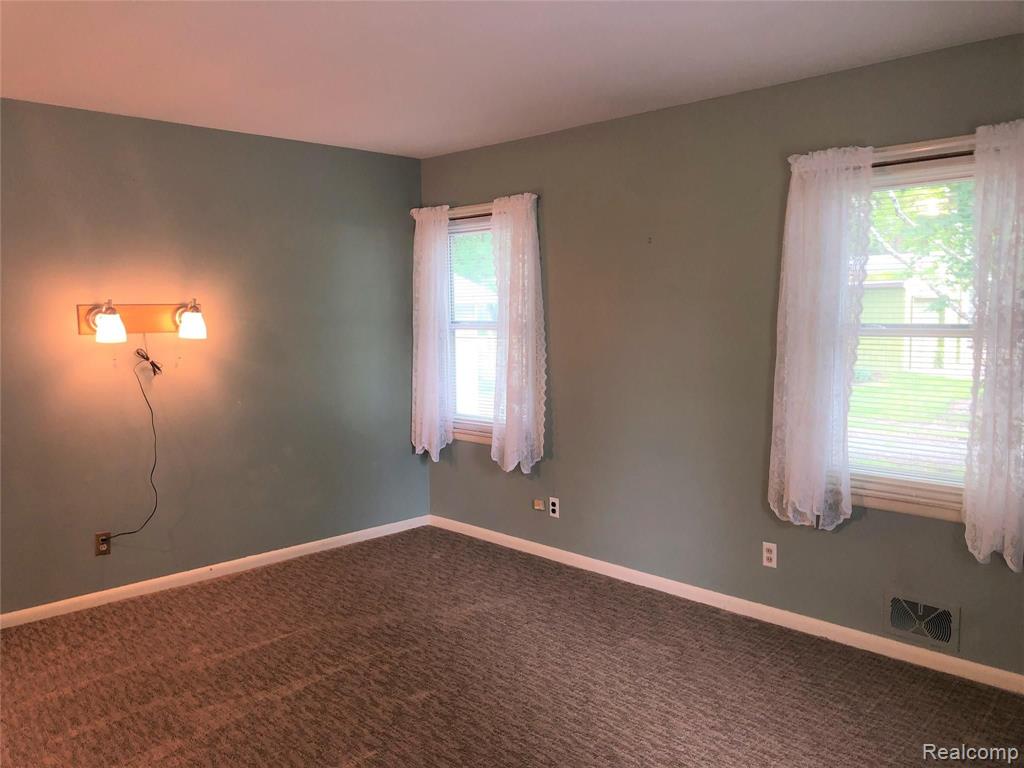 6281 Perry Road Grand Blanc, MI 48439 - Photo 20 of 24