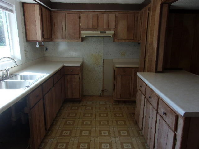 715 North Tippy Dam Road Wellston, MI 49689 - Photo 8 of 28 002