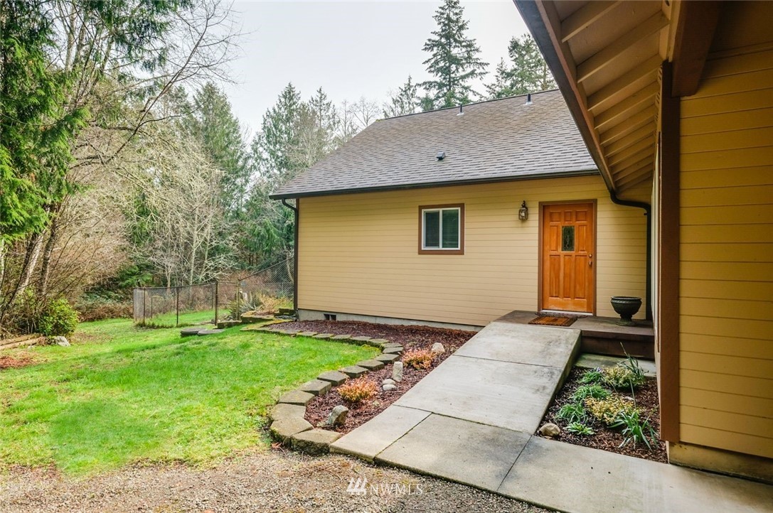 20 Moen Road Nordland, WA 98358 - Photo 2 of 40 Gallery Image 2