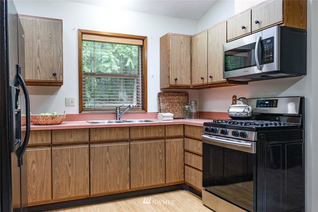 20 Moen Road Nordland, WA 98358 - Photo 6 of 40 Gallery Image 6