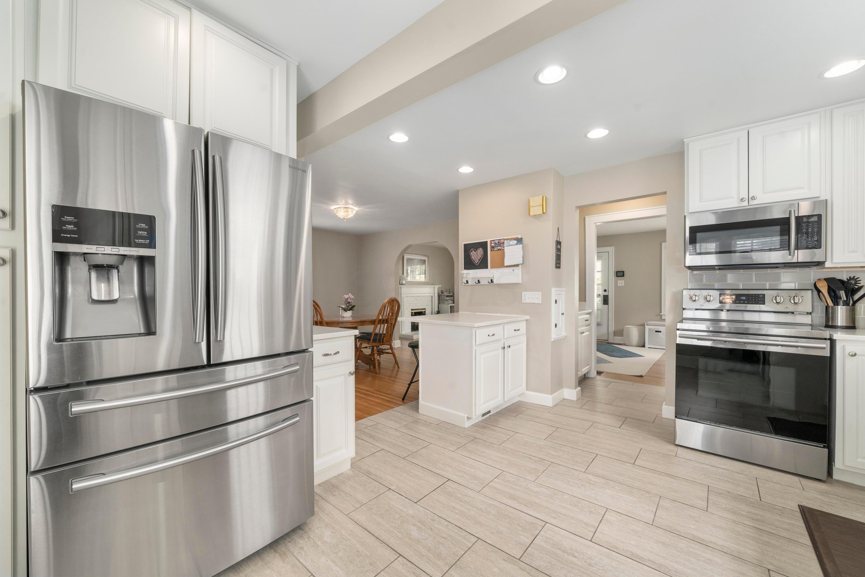 859 South Remington Road Bexley, OH 43209 - Photo 24 of 64 DSC05807