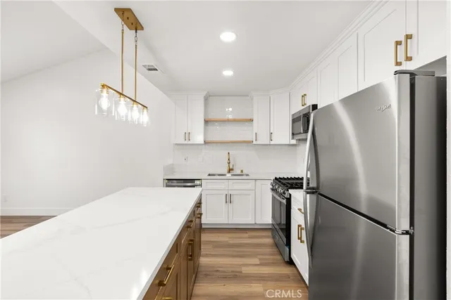 $2,800 | 87 Tennessee Street, Unit C, Redlands, CA 92373