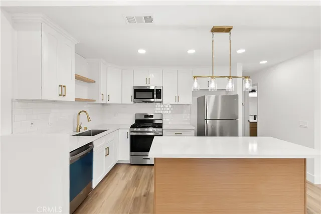 $2,800 | 87 Tennessee Street, Unit C, Redlands, CA 92373