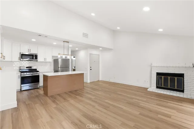 $2,800 | 87 Tennessee Street, Unit C, Redlands, CA 92373