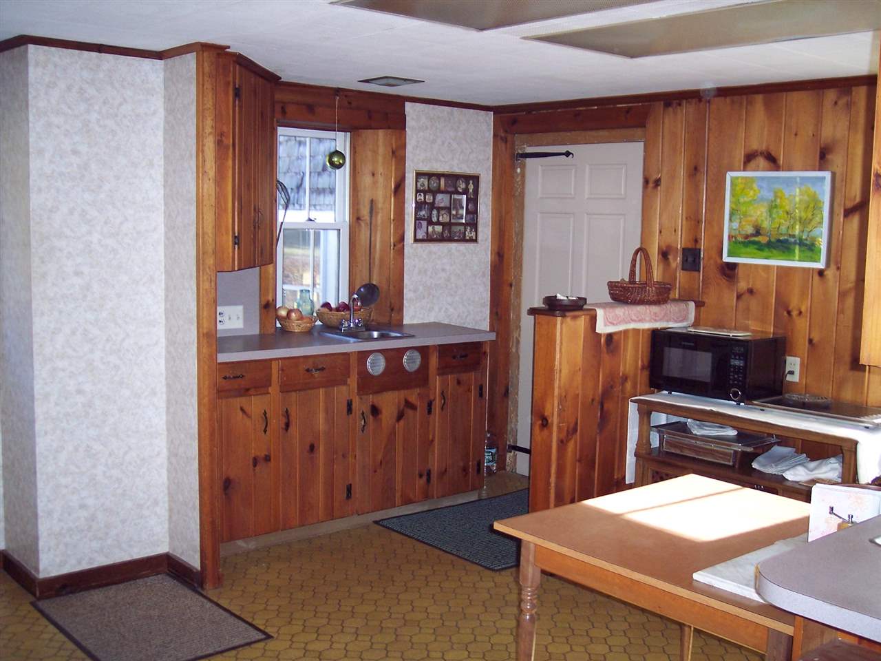 48 Belknap Mountain Road Gilford, NH 03249 - Photo 3 of 20 Gallery Image 3