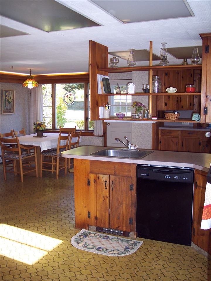 48 Belknap Mountain Road Gilford, NH 03249 - Photo 4 of 20 Gallery Image 4