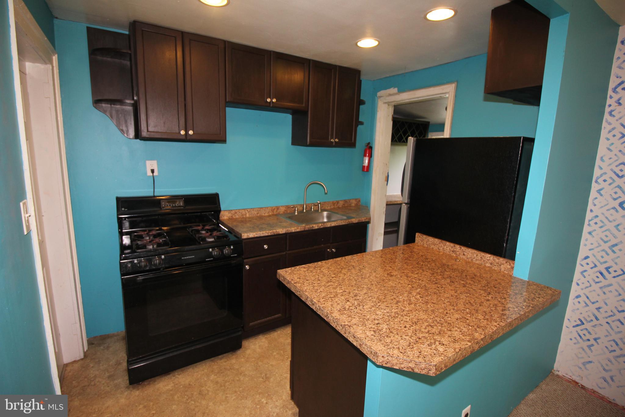 2981 Sumter Road Camden, NJ 08104 - Photo 3 of 18 Kitchen