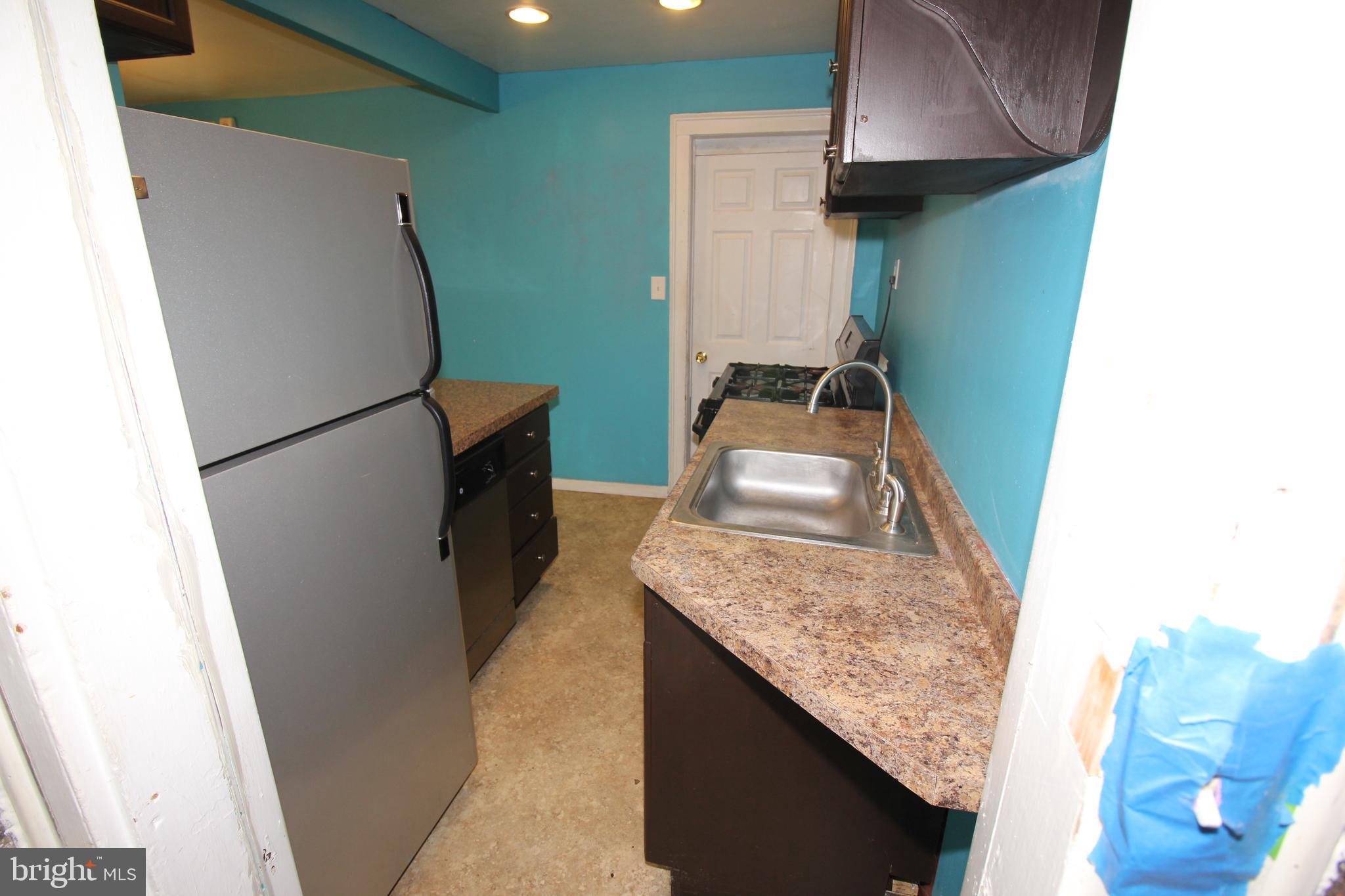 2981 Sumter Road Camden, NJ 08104 - Photo 5 of 18 Kitchen