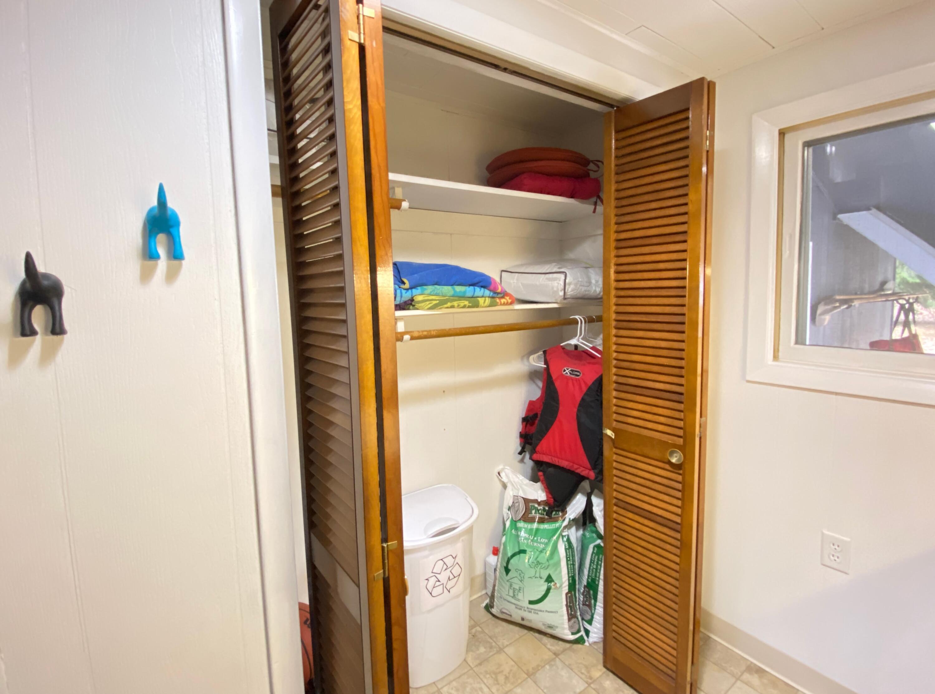 6111 Longbridge Road Pentwater, MI 49449 - Photo 25 of 41 Hallway Closet