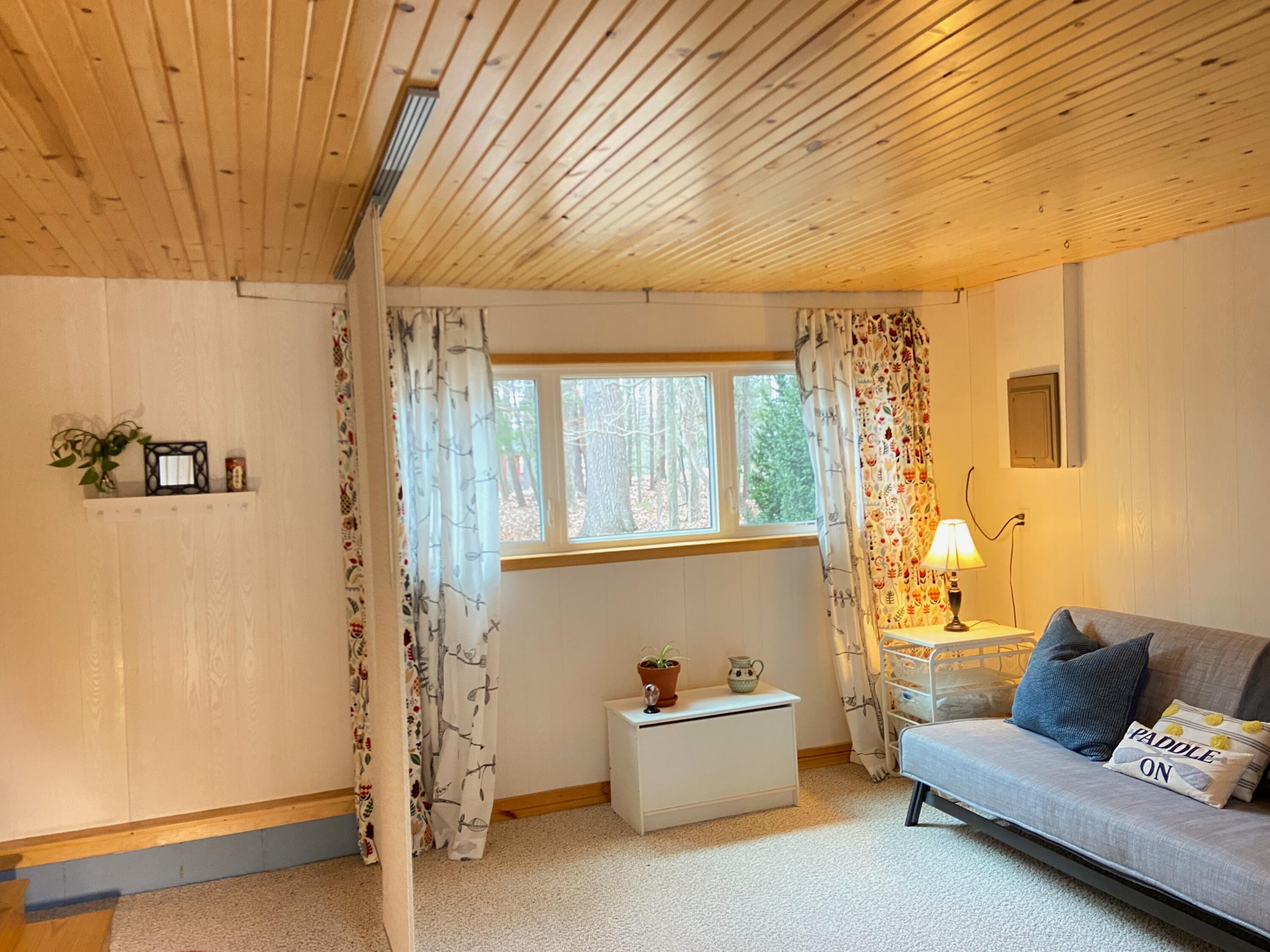 6111 Longbridge Road Pentwater, MI 49449 - Photo 32 of 41 New Family Room