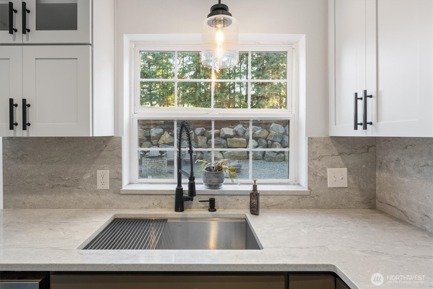 508 Caldwell Road Castle Rock, WA 98611 - Photo 11 of 40