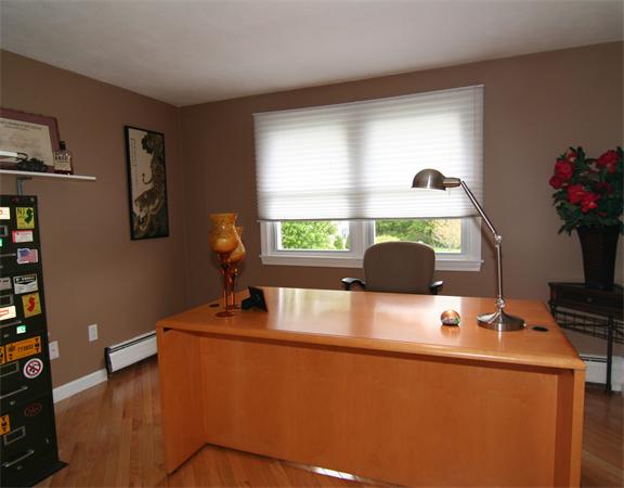 575 Lowell Street Wakefield, MA 01880 - Photo 16 of 28