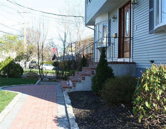 575 Lowell Street Wakefield, MA 01880 - Photo 2 of 28