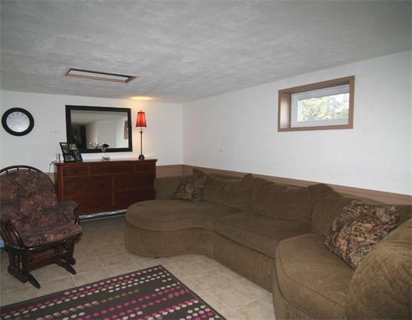 575 Lowell Street Wakefield, MA 01880 - Photo 21 of 28
