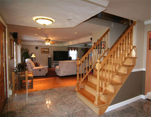 575 Lowell Street Wakefield, MA 01880 - Photo 3 of 28