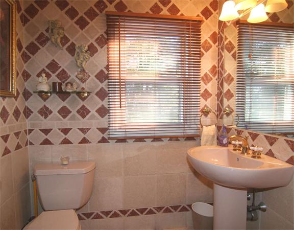 575 Lowell Street Wakefield, MA 01880 - Photo 10 of 28