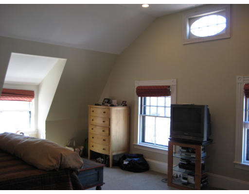 160 Upland Road Cambridge, MA 02140 - Photo 9 of 12 Gallery Image 9