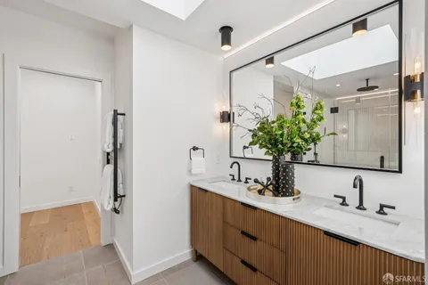 $2,380,000 | 1827 33rd Avenue, San Francisco, CA 94122